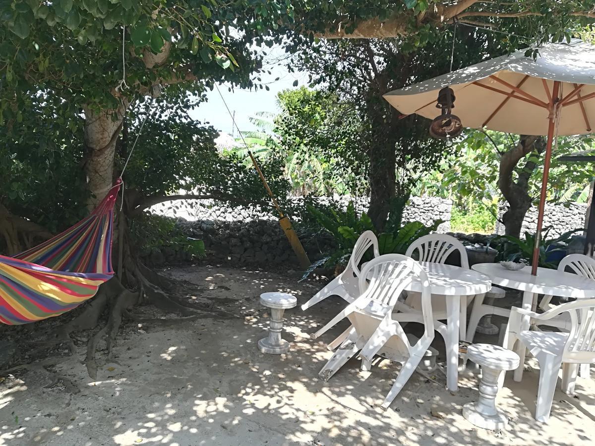 Taketomijima Guesthouse And Je Taime מראה חיצוני תמונה